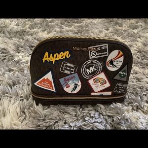 Michael Kors Aspen LG MF Travel Pouch